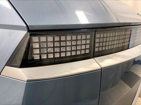 Used 2022 Hyundai Ioniq 5 Limited image 35