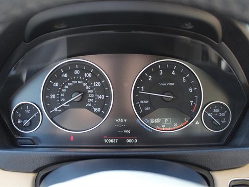 Used 2014 BMW 335i xDrive Sedan AWD/4WD image 8
