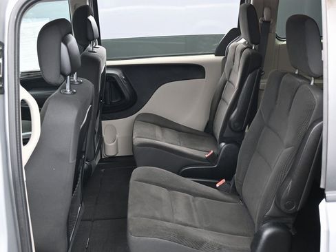 Used 2017 Dodge Grand Caravan SE w/ Power Window Group image 29