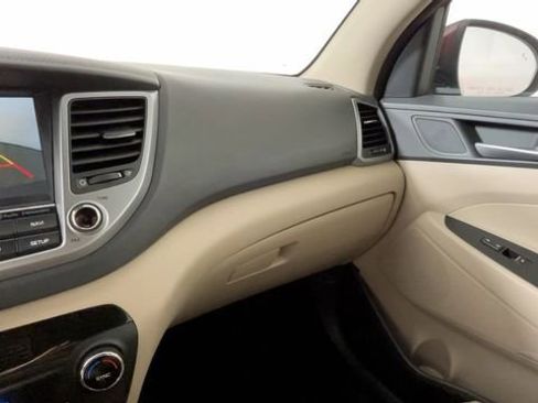 Used 2016 Hyundai Tucson Limited AWD/4WD image 34