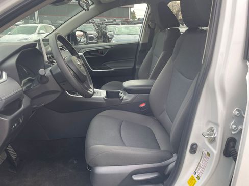 Used 2025 Toyota RAV4 LE image 25