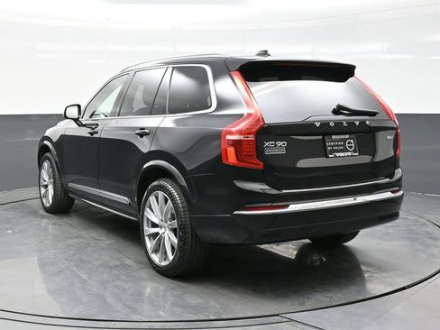 Used 2024 Volvo XC90 B6 Ultimate w/ Lounge Package image 5