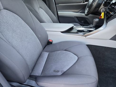 Used 2024 Toyota Camry LE image 9