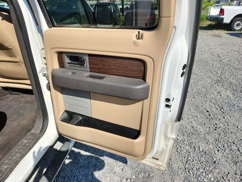 Used 2013 Ford F150 Lariat w/ Luxury Equipment Group image 24