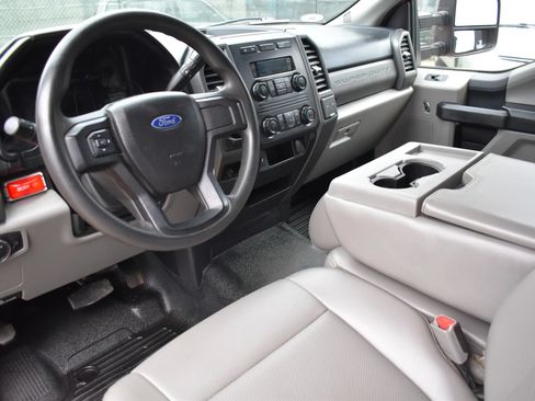 Used 2017 Ford F350 XL w/ Power Equipment Group RWD image 46