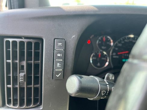 Used 2020 Chevrolet Express 2500 w/ Safety Package RWD image 26