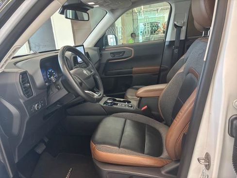 Certified 2022 Ford Bronco Sport Outer Banks w/ Tech Package AWD/4WD image 12