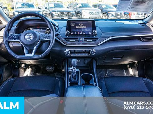 Used 2024 Nissan Altima 2.5 SV image 24