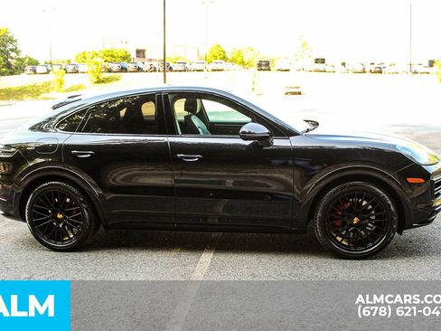 Used 2022 Porsche Cayenne GTS AWD/4WD image 8
