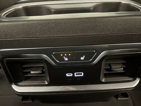 Used 2022 GMC Sierra 1500 Denali image 16