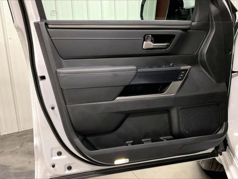 New 2026 Toyota Tundra Platinum AWD/4WD image 24