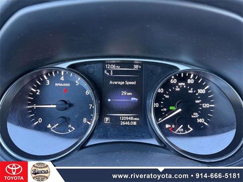 Used 2016 Nissan Rogue SL w/ SL Premium Package image 16