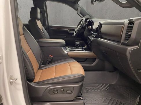 Used 2024 Chevrolet Silverado 1500 High Country w/ Technology Package image 19