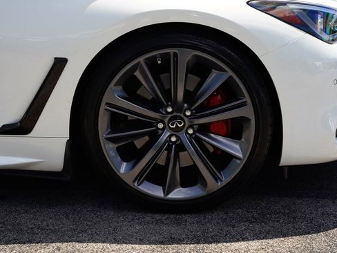 Used 2022 INFINITI Q60 Red Sport 400 w/ Carbon Fiber Package image 9