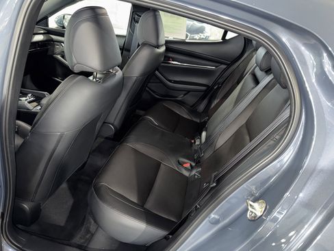 Used 2022 MAZDA MAZDA3 s image 15