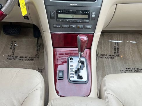 Used 2004 Lexus ES 330 FWD image 14