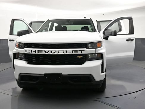 Used 2021 Chevrolet Silverado 1500 Custom AWD/4WD image 36