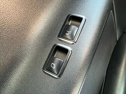 Used 2019 Mercedes-Benz GLS 550 4MATIC image 34