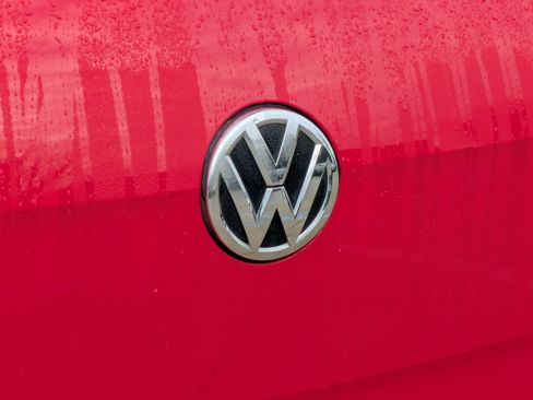 Used 2016 Volkswagen GTI SE w/ Driver Assistance Package image 27