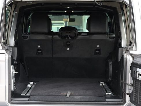 Used 2020 Jeep Wrangler Unlimited Rubicon AWD/4WD image 8