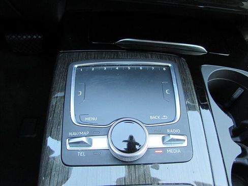 Used 2017 Audi Q7 3.0T Premium Plus w/ Premium Plus Package image 21