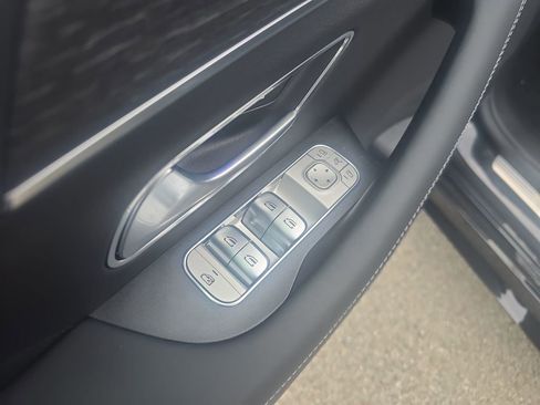 New 2026 Mercedes-Benz GLE 53 AMG 4MATIC Coupe image 11