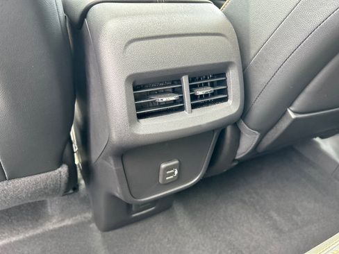 Used 2023 GMC Terrain AT4 AWD/4WD image 33