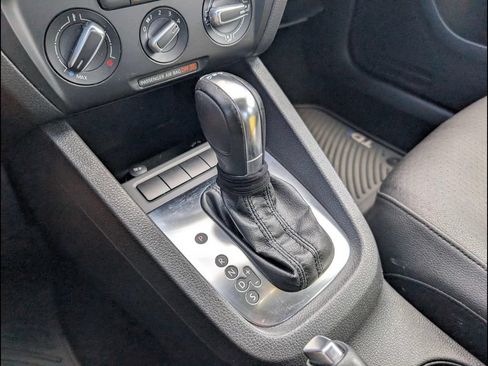 Used 2012 Volkswagen Jetta TDI FWD image 17