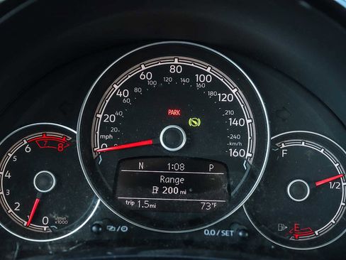 Used 2017 Volkswagen Beetle 1.8T Classic image 19