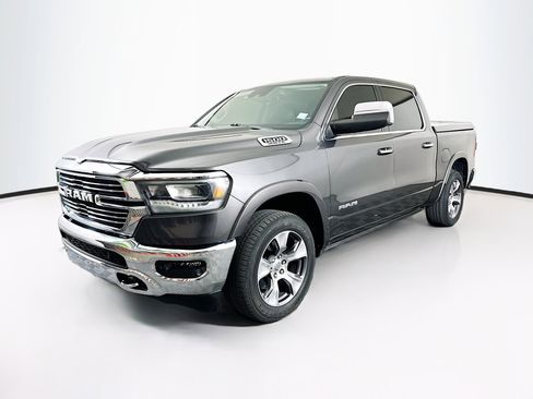Used 2022 RAM 1500 Laramie AWD/4WD image 3