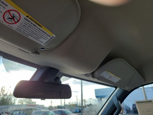 Used 2020 GMC Savana 2500 Extended w/ Driver Convenience Package image 28