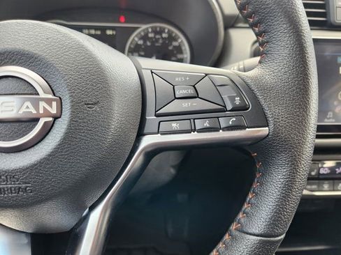 Used 2024 Nissan Versa SR image 31