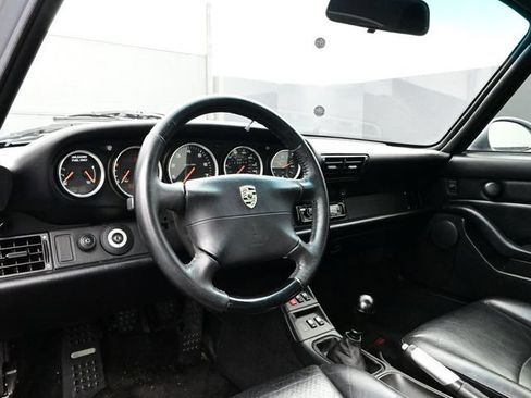 Used 1995 Porsche 911 Carrera RWD image 4