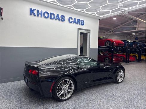 Used 2016 Chevrolet Corvette Stingray Coupe w/ 2LT Preferred Equipment Group RWD image 8