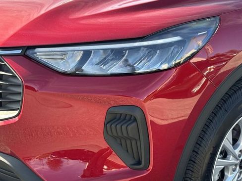 Used 2025 Ford Escape Active w/ Cold Weather Package image 7