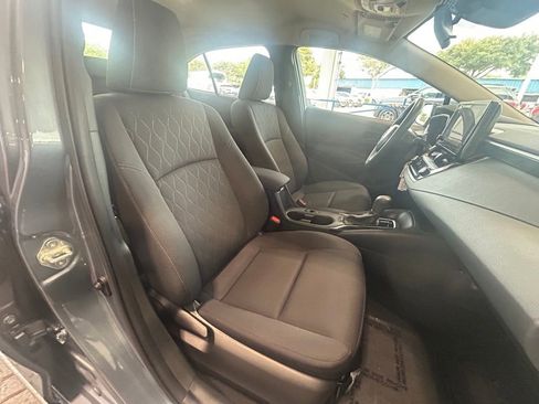 Used 2024 Toyota Corolla LE image 28