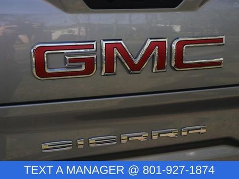 Used 2024 GMC Sierra 1500 AT4 w/ Technology Package image 7