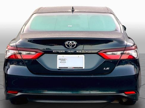 Used 2021 Toyota Camry LE FWD image 5