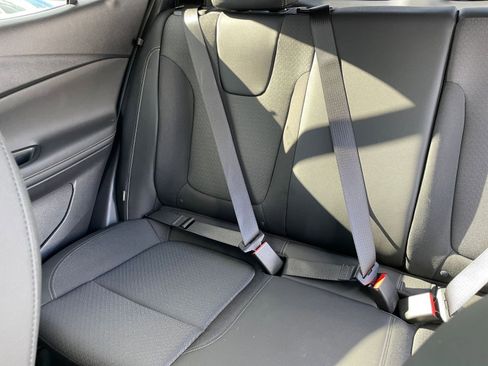 Used 2025 Buick Encore GX Preferred image 33