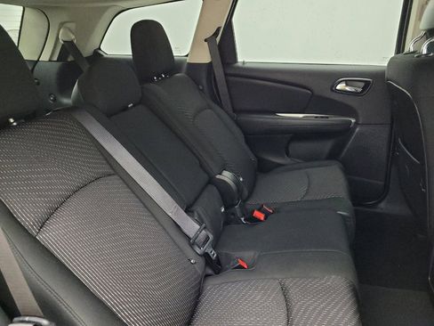 Used 2020 Dodge Journey SE w/ SE Popular Equipment Group image 19