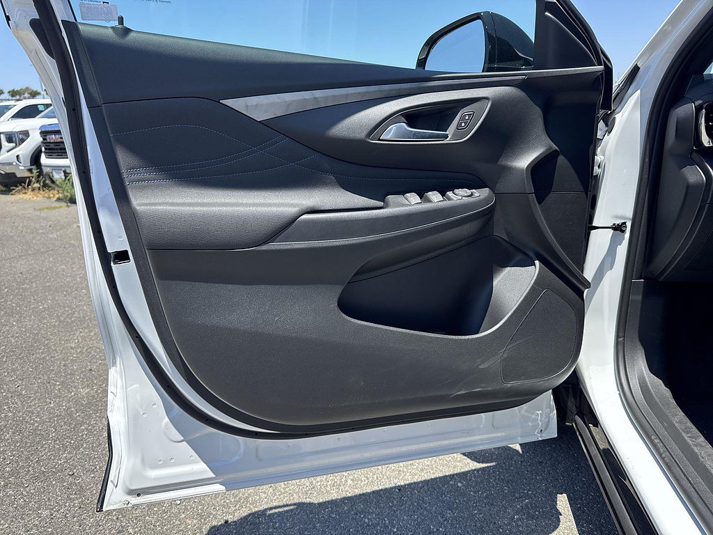 New 2026 Buick Envista Sport Touring FWD image 18