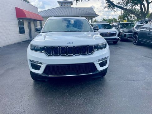 Used 2024 Jeep Grand Cherokee Limited 4xe AWD/4WD image 9