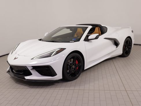 Used 2020 Chevrolet Corvette Stingray Preferred Cpe w/ 2LT Preferred Equipment Group RWD image 4