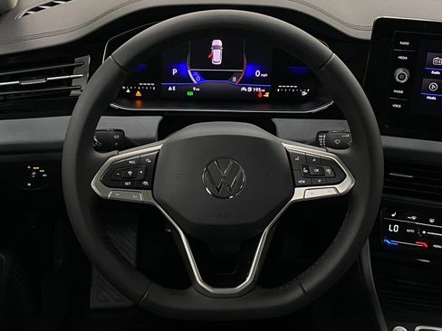 New 2025 Volkswagen Jetta SE image 13