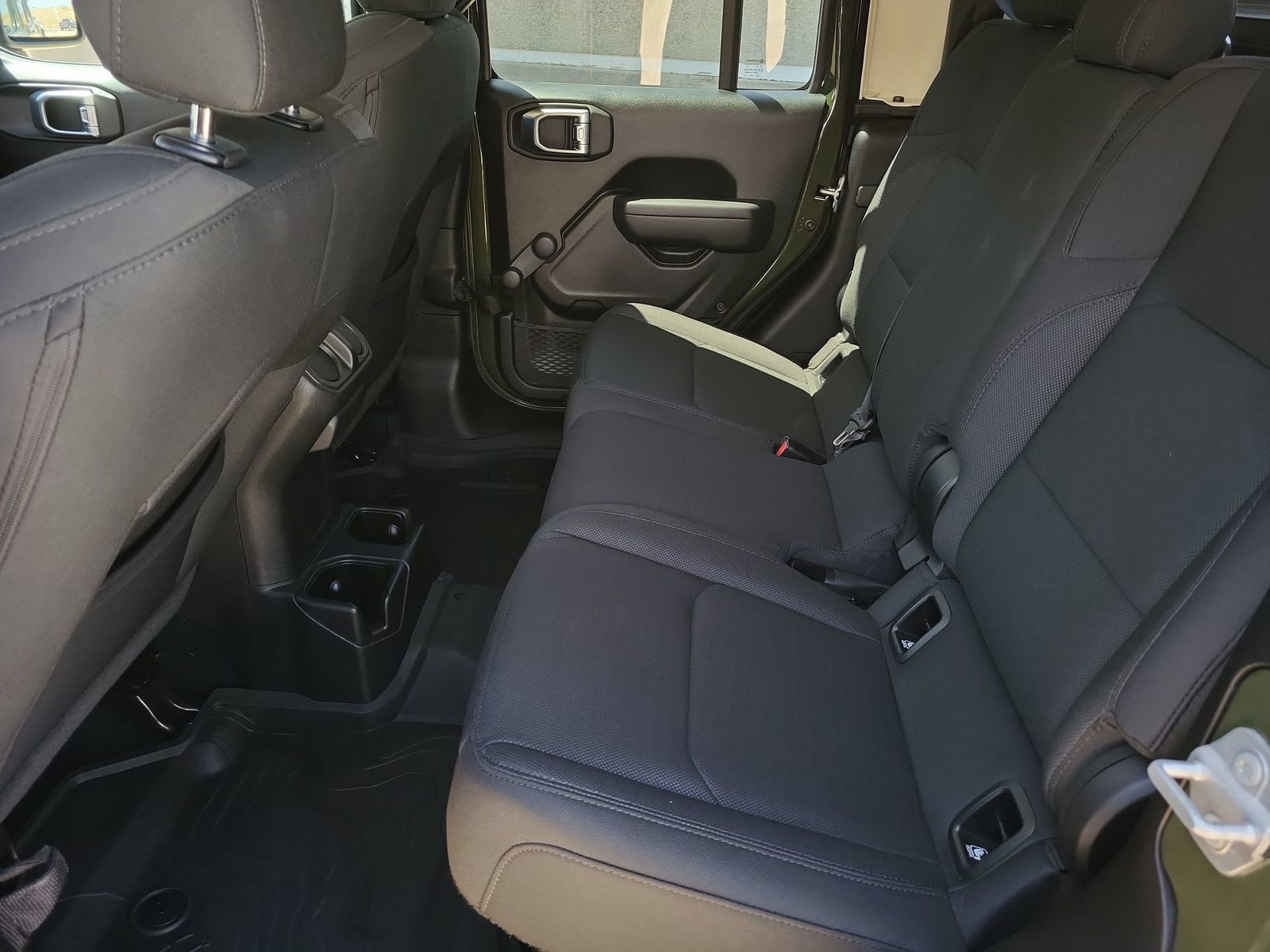 Used 2022 Jeep Gladiator Sport AWD/4WD image 24