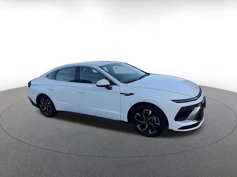 Used 2025 Hyundai Sonata SEL image 2