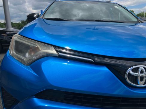 Used 2016 Toyota RAV4 LE AWD/4WD image 28