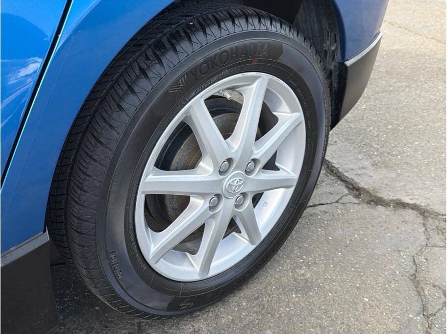 Used 2017 Toyota Prius C One FWD image 27