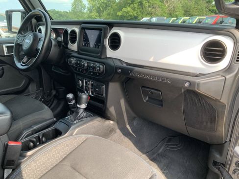 Used 2021 Jeep Wrangler Unlimited Sport AWD/4WD image 50