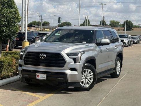 Certified 2025 Toyota Sequoia SR5 AWD/4WD image 2